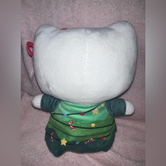 NEW! Hello Kitty Christmas Plush! - Picture 4 of 5